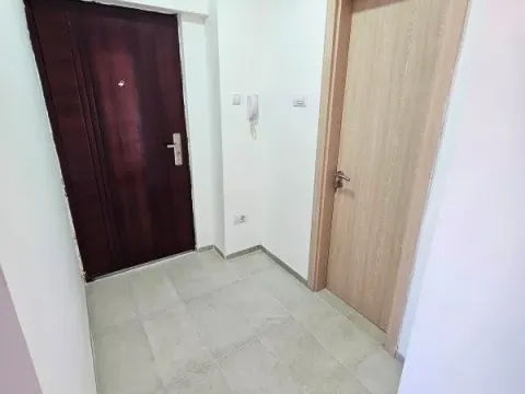 Izdavanje, dvosoban stan, 47m², Borča 1, Borča Sve Podlokacije - image 5