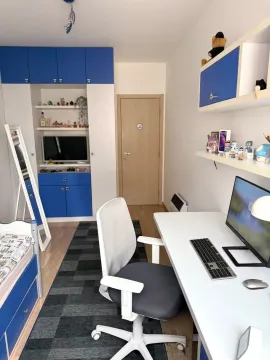 Prodaja, četvorosoban stan, 72m², Podgorica, Crna Gora - image 11