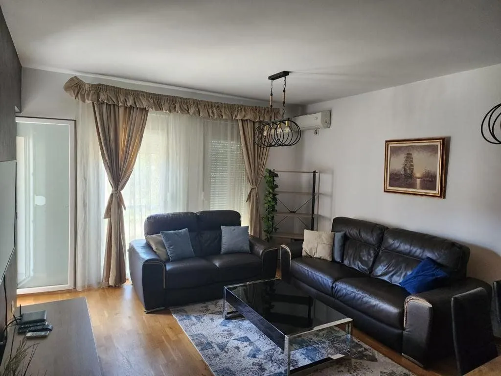 Rent, one bedroom apartment, 51m², City Kej, Podgorica
