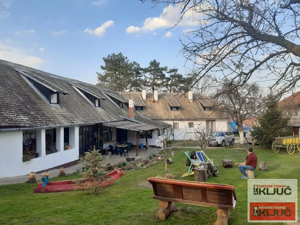 Sale, house, 334m², Čerević, Beočin