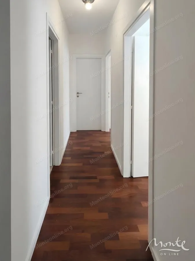 Prodaja, dvosoban stan, 75m², City Kvart, Podgorica