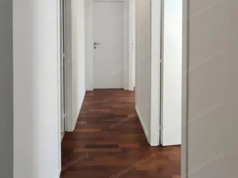 Prodaja, dvosoban stan, 75m², City Kvart, Podgorica - image 8
