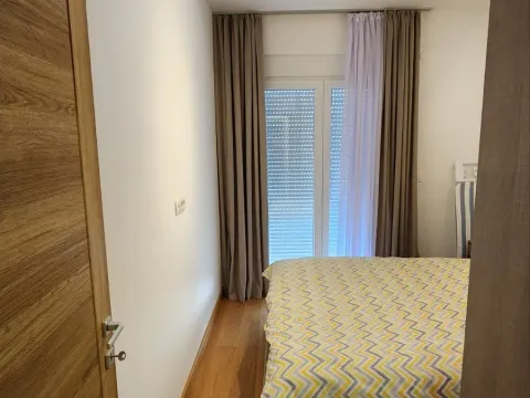 Izdavanje, stan, 45m², City Kvart, Podgorica - image 2