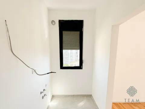Rent, two bedroom apartment, 64m², Tološi, Podgorica - image 3