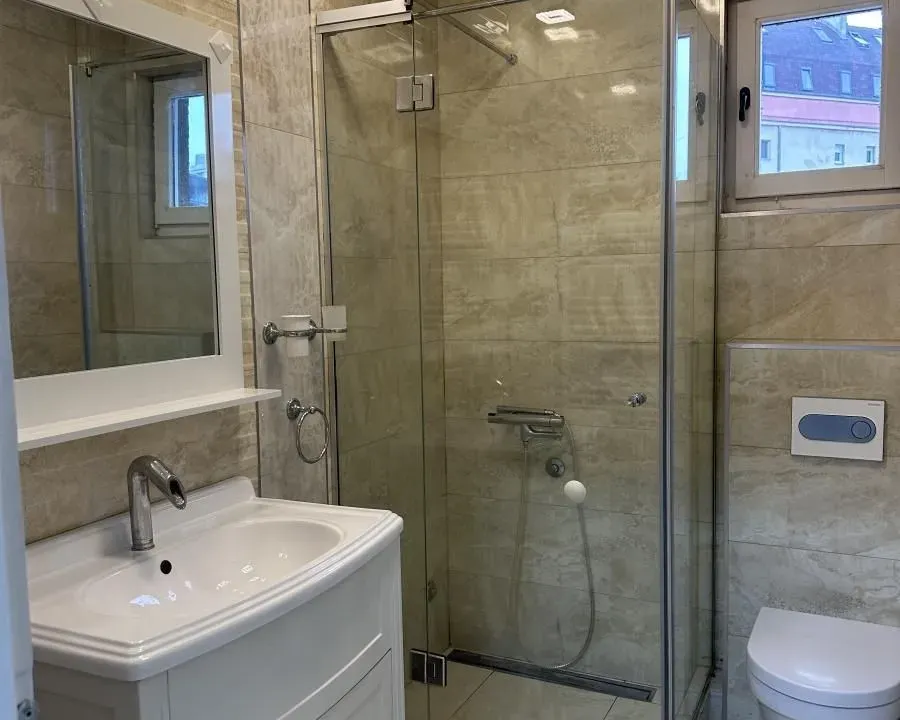 Izdavanje, dvosoban stan, 66m², Medijana, Niš