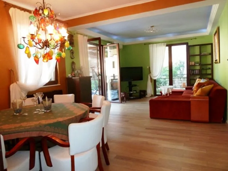 Prodaja, stan, 139m², Risan, Kotor