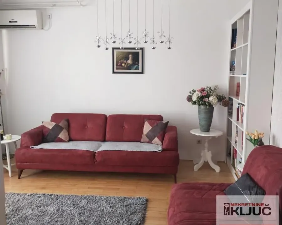 Prodaja, dvosoban stan, 51m², Centar, Novi Sad