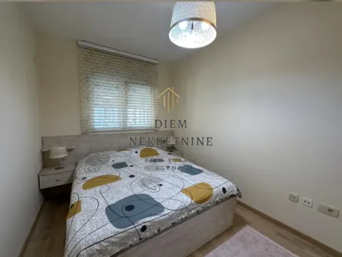 Izdavanje, dvosoban stan, 68m², City Kvart, Podgorica - image 12