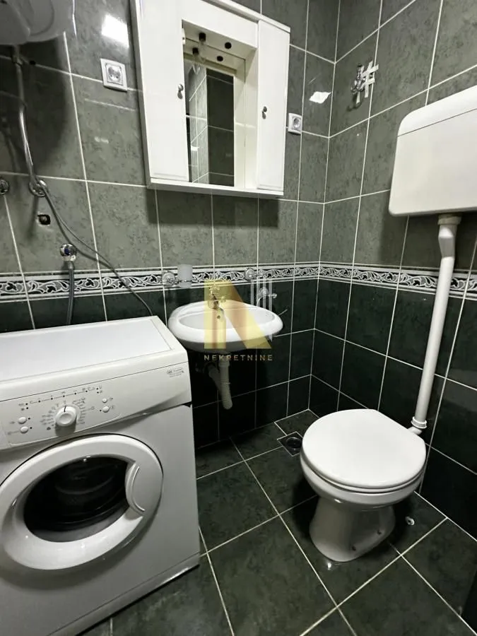Prodaja, dvosoban stan, 40m², Grbavica, Novi Sad Sve Podlokacije