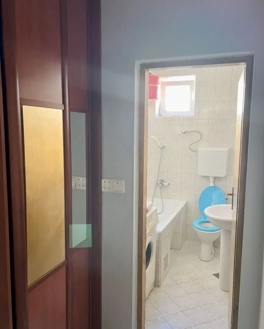 Izdavanje, dvosoban stan, 64m², Plužine, Crna Gora