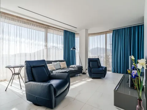 Prodaja, kuća, 170m², Dukley Gardens, Budva - image 2