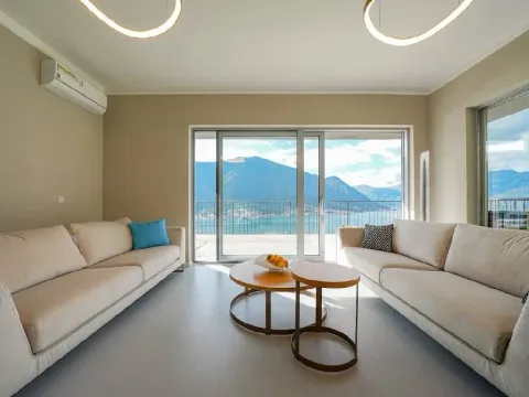 Prodaja, trosoban stan, 158m², Dobrota, Kotor - image 11