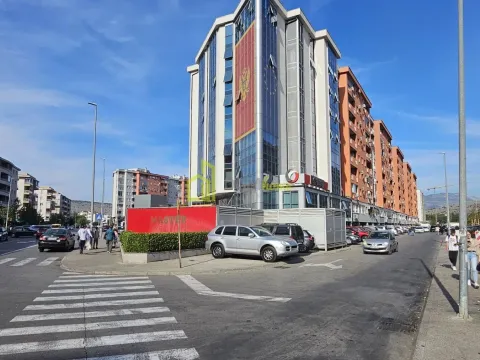 Prodaja, jednosoban stan, 57m², City Kvart, Podgorica