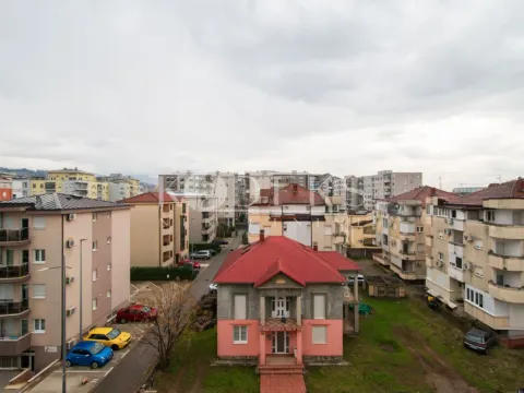 Rent, two bedroom apartment, 61m², Blok 9, Podgorica - image 9