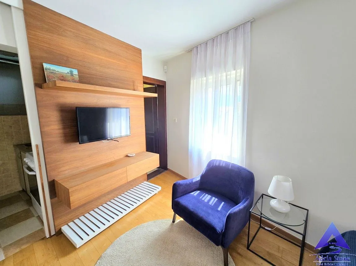 Rent, three bedroom apartment, 124m², Stari Grad, Budva