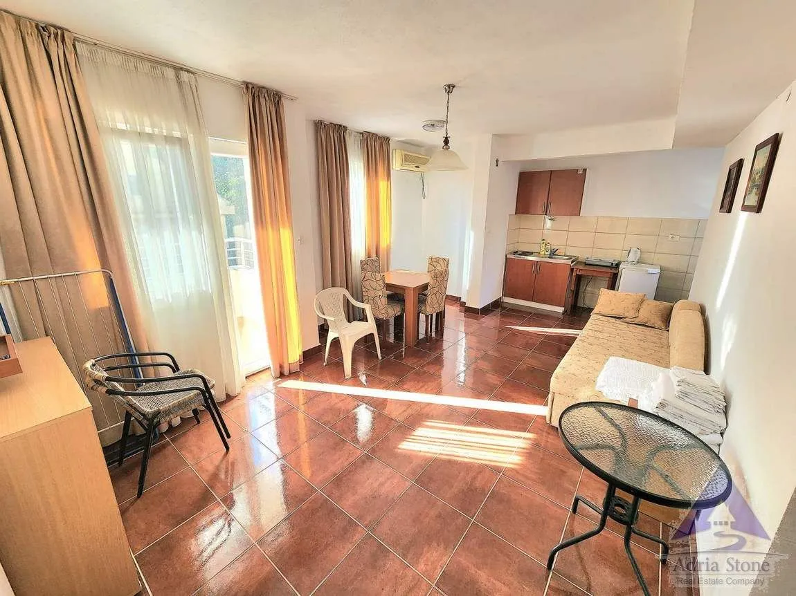 Sale, hospitality venue, 993m², Bečići, Budva