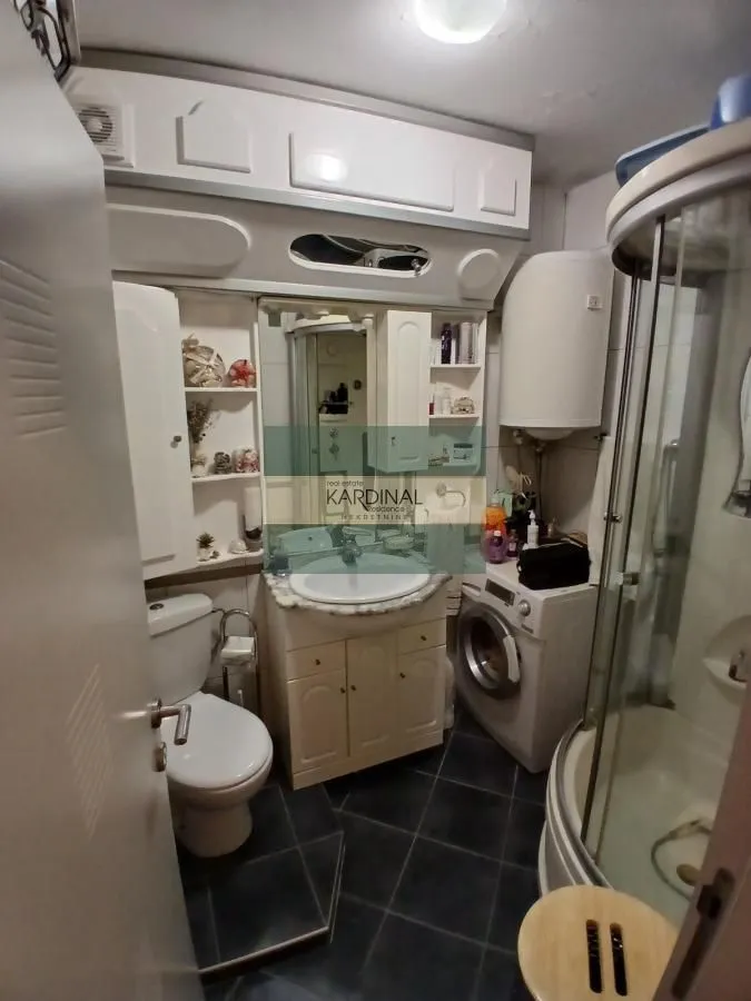 Prodaja, trosoban stan, 73m², Centar, Jagodina