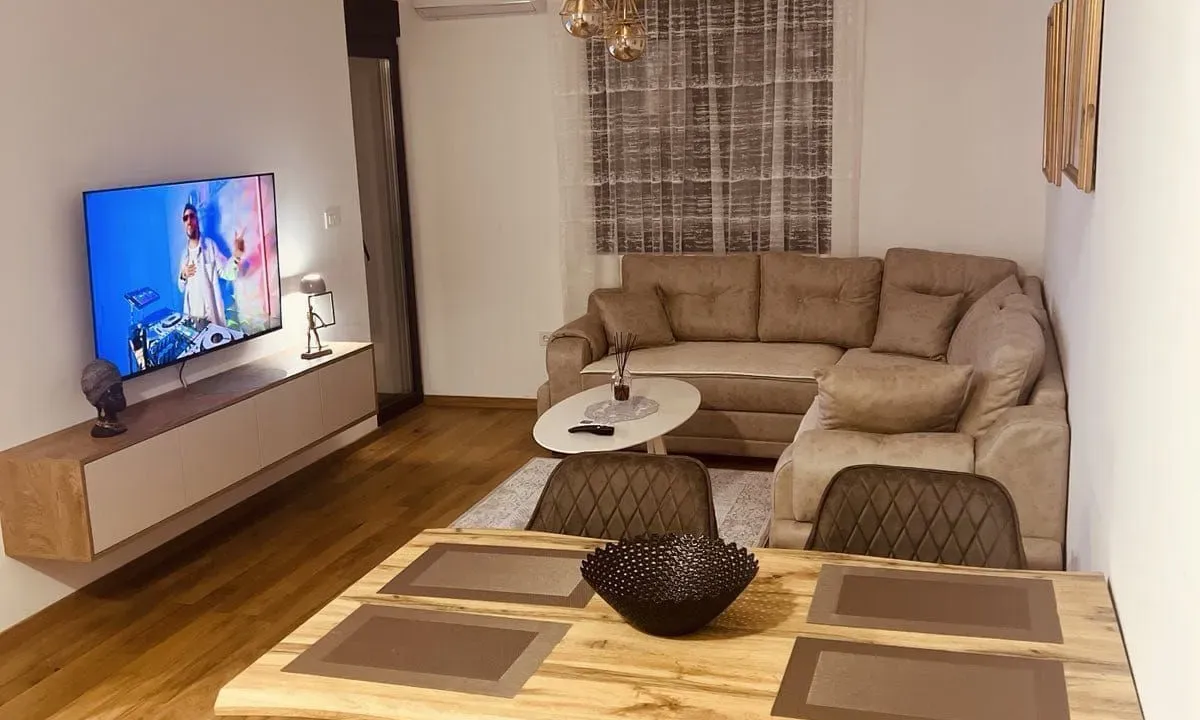 Izdavanje, jednosoban stan, 45m², City Kvart, Podgorica