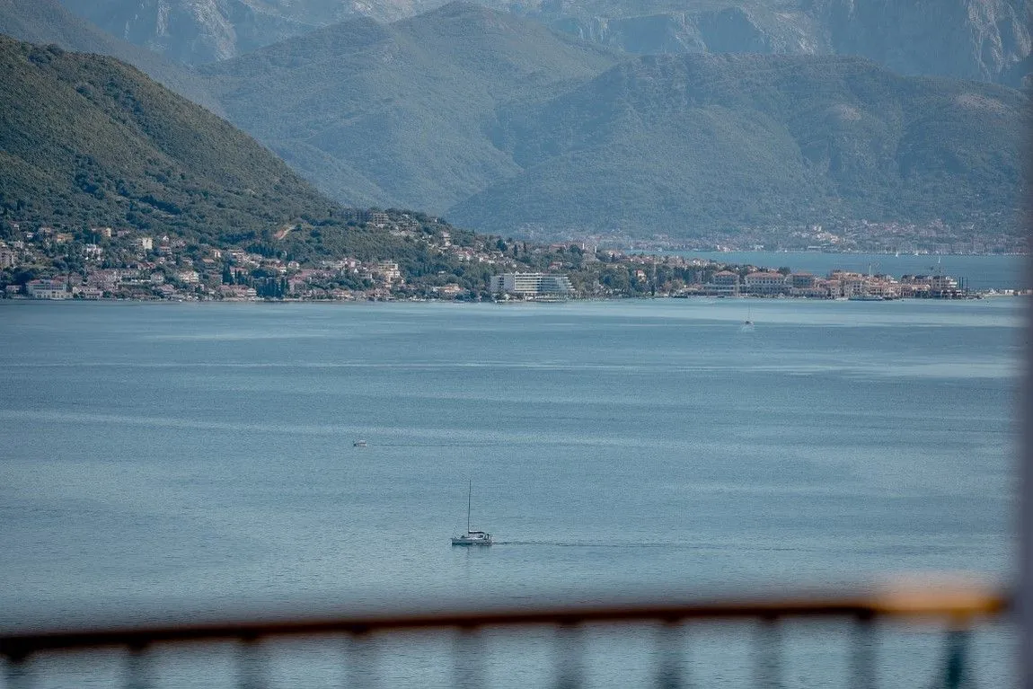 Prodaja, kuća, 236m², Njivice, Herceg Novi