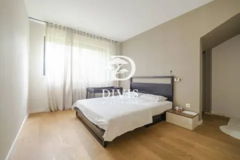 Prodaja, trosoban stan, 145m², Neimar, Vračar Sve Podlokacije - image 15