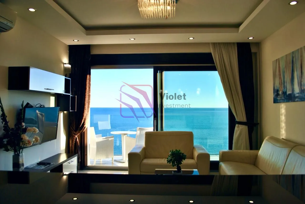 Rent, two bedroom apartment, 80m², Bečići, Budva
