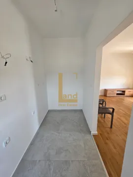 Prodaja, dvosoban stan, 64m², Tološi, Podgorica - image 4