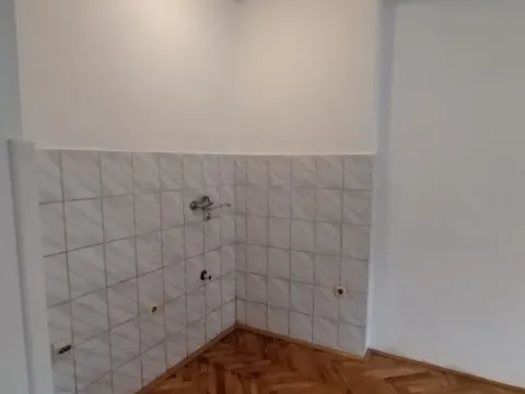 Sale, two bedroom apartment, 29m², Futoška, Novi Sad Sve Podlokacije - image 9