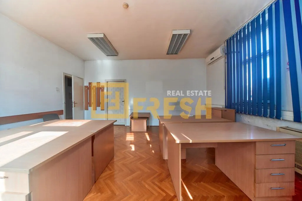 Rent, office space, 345m², Centar, Podgorica