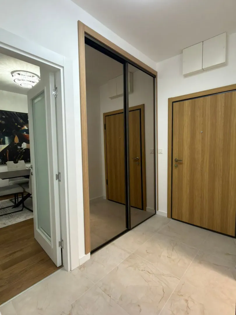 Izdavanje, dvosoban stan, 74m², Tološka šuma, Podgorica
