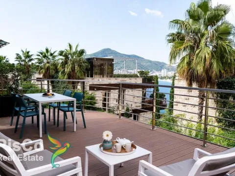 Sale, two bedroom apartment, 146m², Budva, Crna Gora - image 1