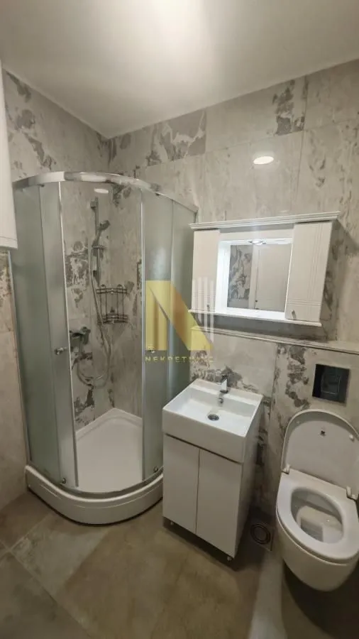 Izdavanje, dvosoban stan, 43m², Sajmište, Novi Sad