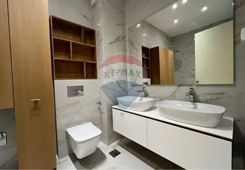 Izdavanje, trosoban stan, 140m², Kruševac, Podgorica - image 37