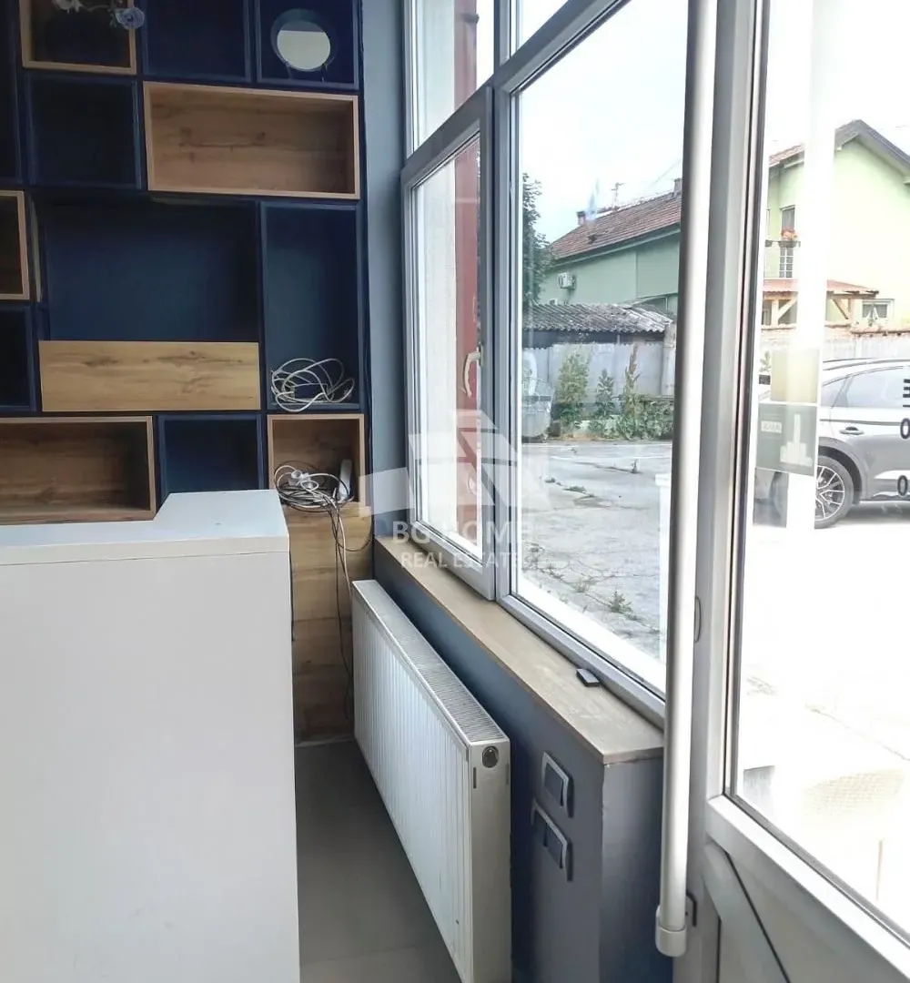 Rent, office space, 1400m², Zemun Centar, Zemun Sve Podlokacije