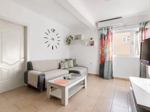 Prodaja, dvosoban stan, 51m², Donja Lastva, Tivat - image 2
