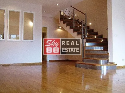 Izdavanje, kuća, 215m², Savski Venac, Beograd - image 10