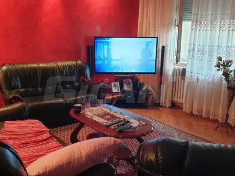 Sale, three bedroom apartment, 93m², Karaburma, Palilula Sve Podlokacije