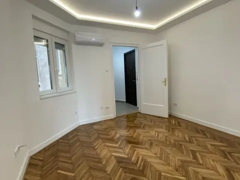 Prodaja, dvosoban stan, 51m², Kalenić Pijaca, Vračar Sve Podlokacije - image 4