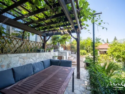 Prodaja, kuća, 130m², Tivat, Crna Gora - image 43