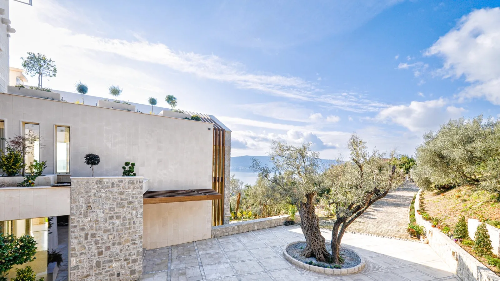 Prodaja, kuća, 791m², Donja Lastva, Tivat