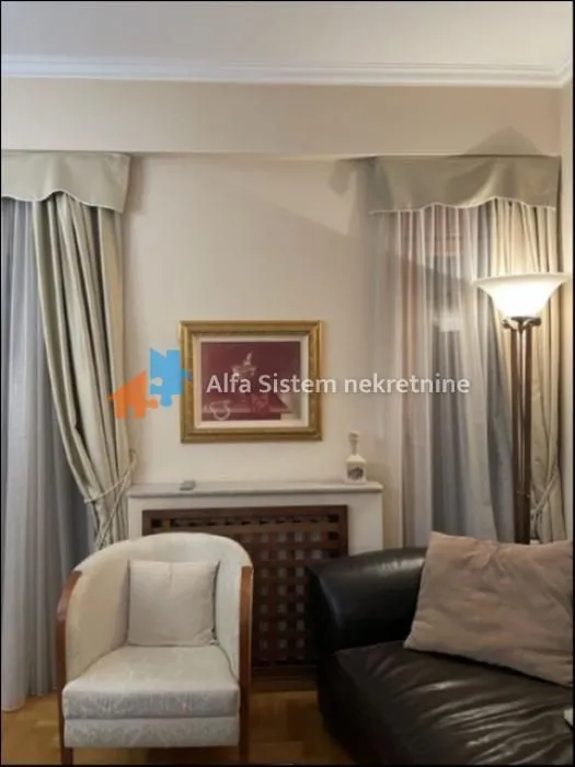 Izdavanje, trosoban stan, 104m², Savski Venac, Beograd