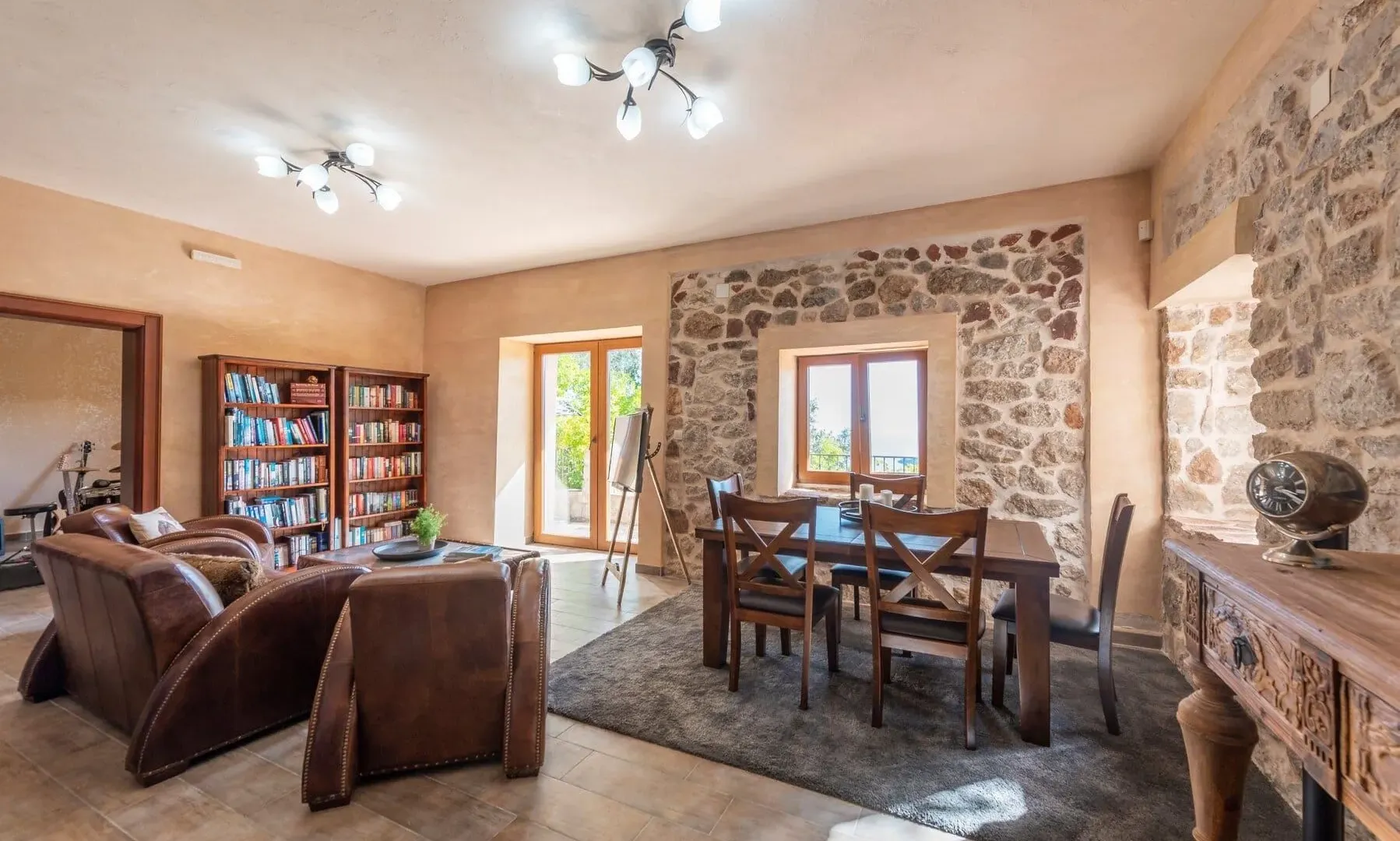 Sale, house, 280m², Markovići, Budva