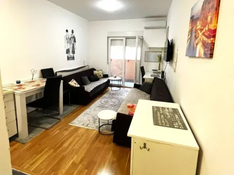 Rent, apartment, 26m², Tuški Put, Podgorica - image 1
