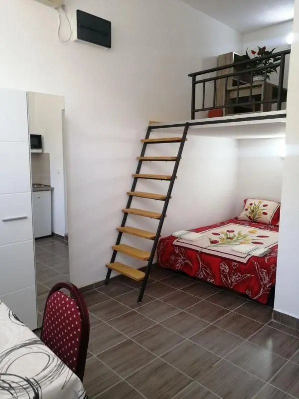 Sale, two bedroom apartment, 58m², Sutomore, Bar