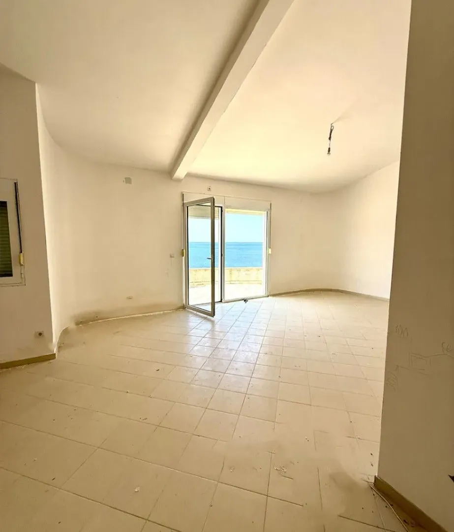 Sale, house, 545m², Kruče, Ulcinj