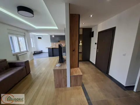 Prodaja, četvorosoban stan, 135m², Pančevo, Srbija - image 5