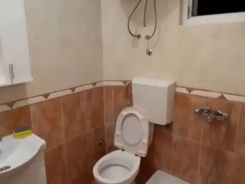 Rent, one bedroom apartment, 50m², Šušanj, Bar - image 6