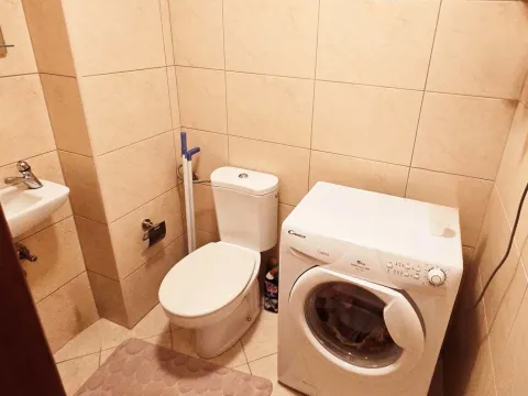 Izdavanje, dvosoban stan, 100m², Centar, Bar - image 10