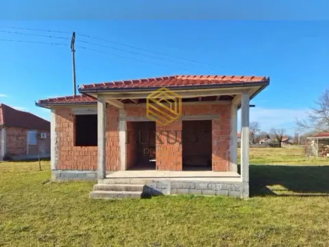 Prodaja, kuća, 80m², Novo Selo, Danilovgrad - image 1