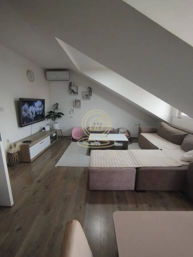 Prodaja, trosoban stan, 78m², Pantelej, Niš