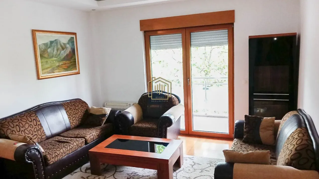 Izdavanje, trosoban stan, 103m², Stari Aerodrom, Podgorica